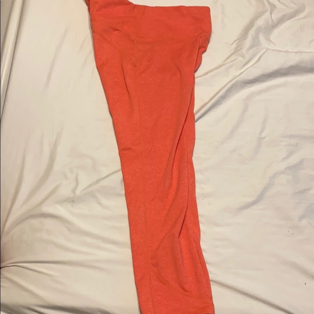 Women’s Fabletics Capri Leggings